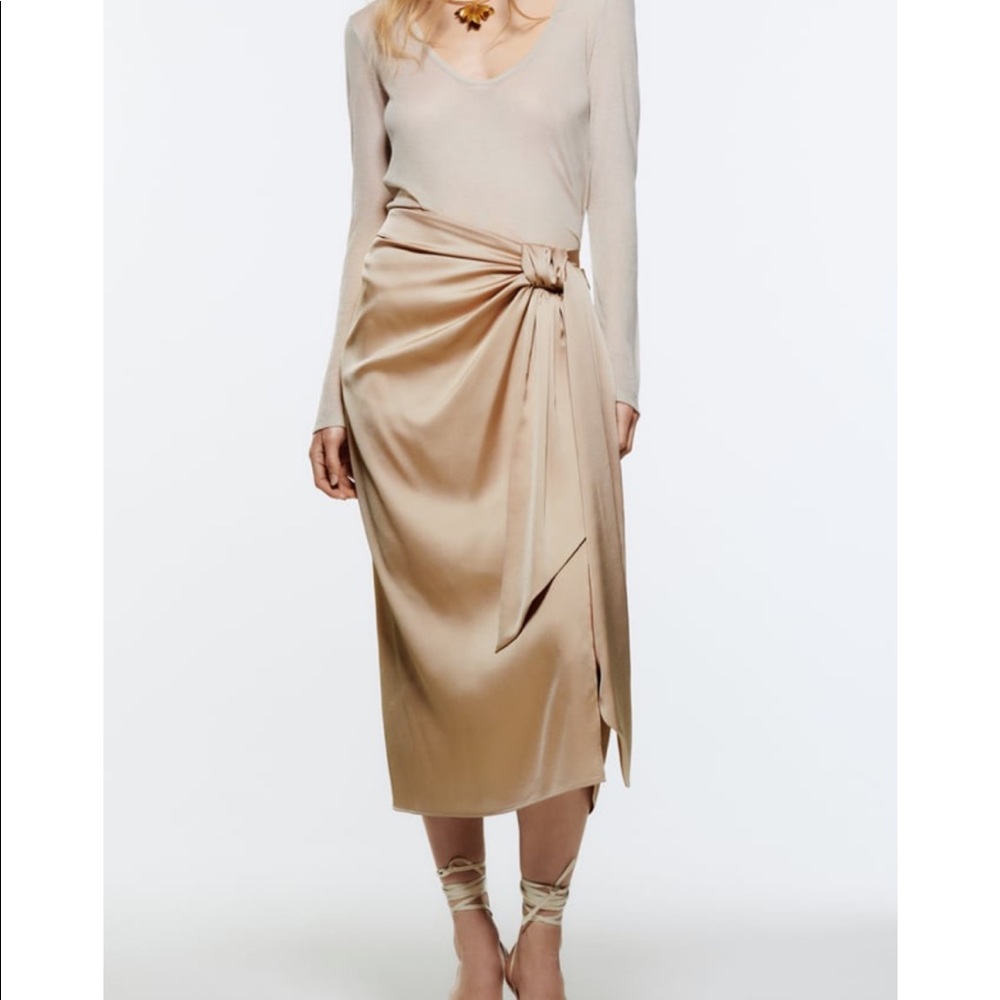 BRAND NEW - ZARA KNOTTED MIDI SKIRT